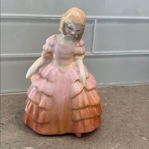ROYAL DOULTON “Rose”